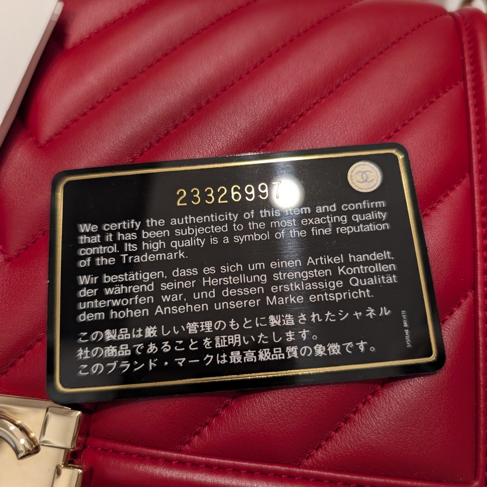 Authentic 100% Chanel Red Quilted Leather Shoulder Bag Medium Boy bag - Picture 8 of 13